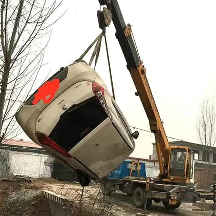 望江县吊车吊轿车租赁指南：如何选吨位、避风险、省预算