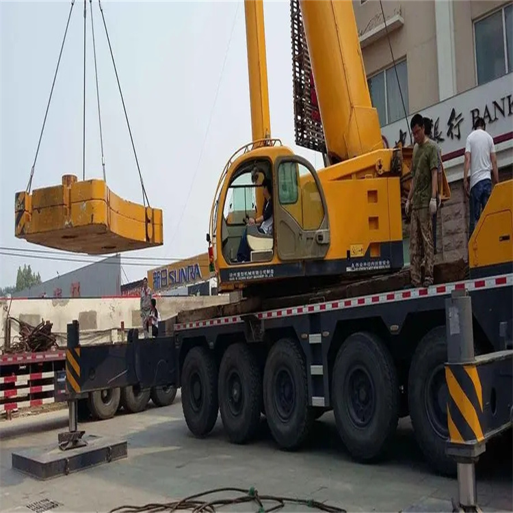 望江县当地吊车出租|机器吊装|75吨|工厂搬迁服务